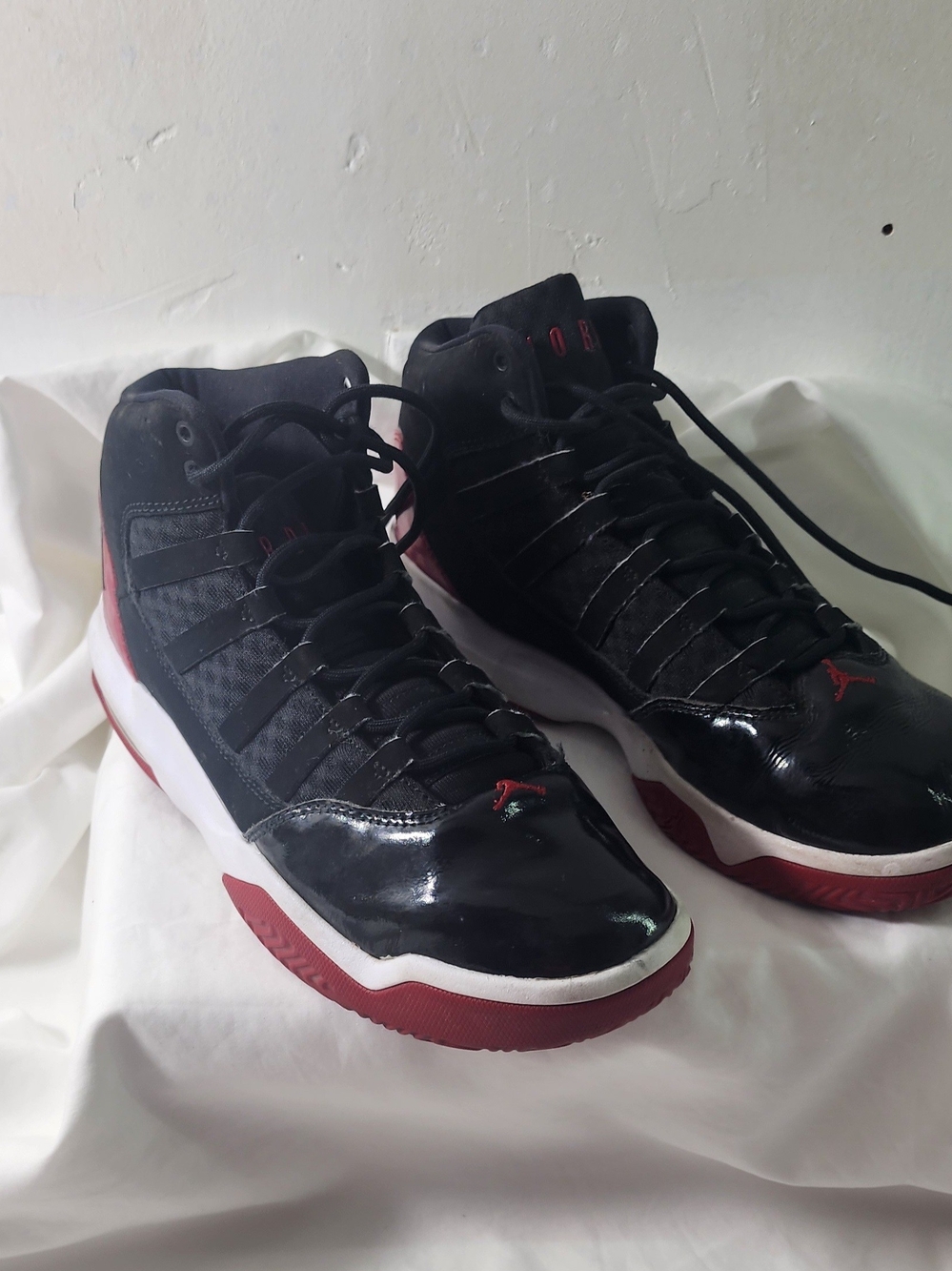 Jordan Retro Black/Red Men's Basketball Shoes